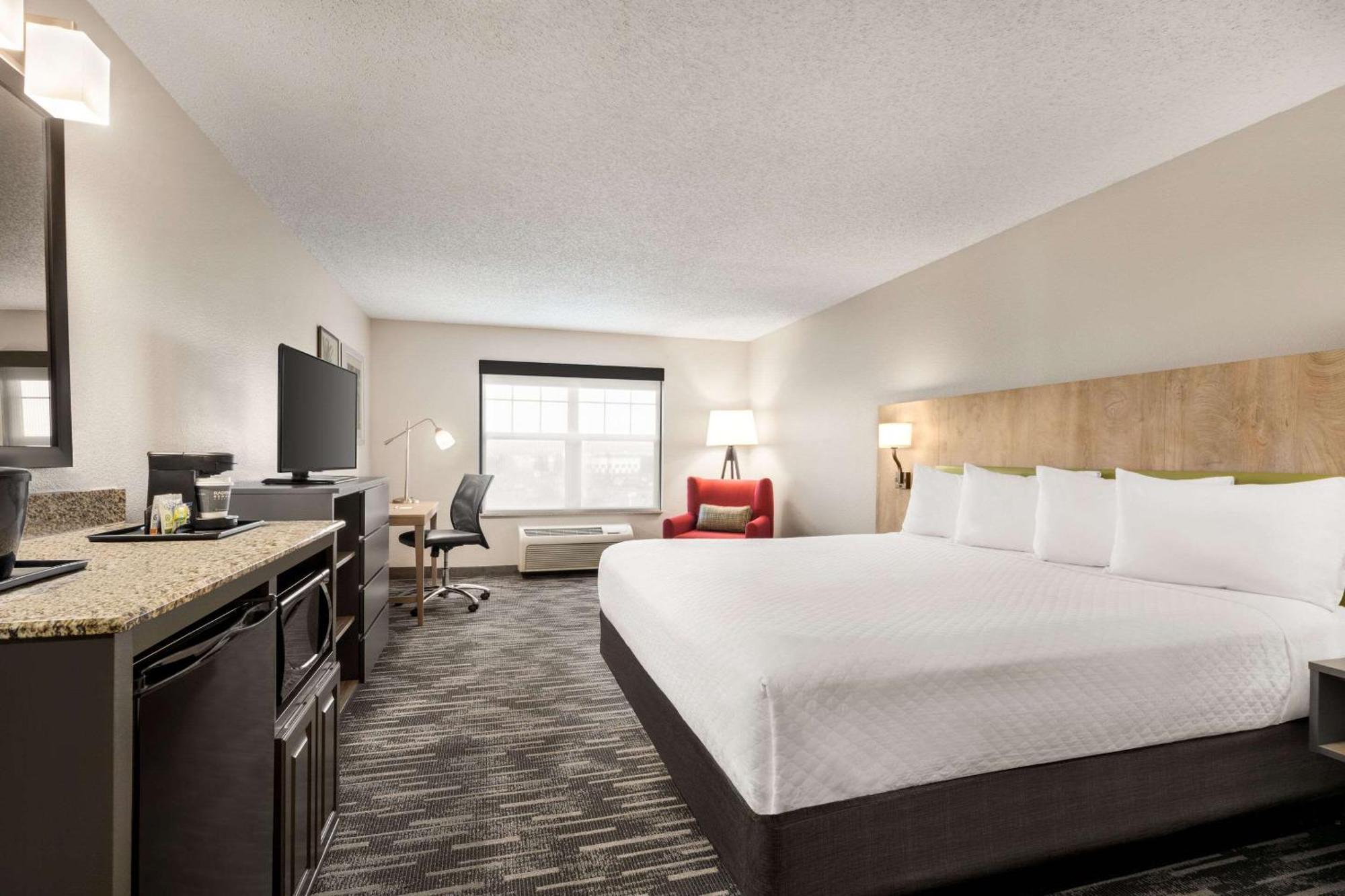 Hotel Country & By Radisson, Boise West - 3*